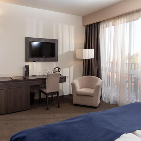 Belfort Hotel Brasov Bagian luar foto