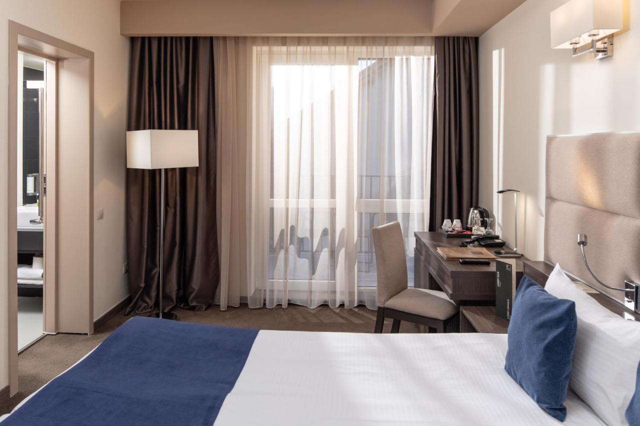 Belfort Hotel Brasov Bagian luar foto