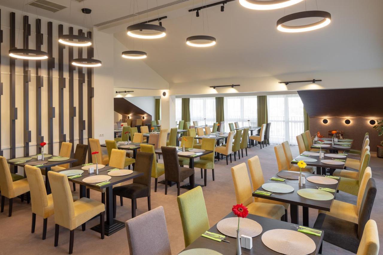 Belfort Hotel Brasov Bagian luar foto